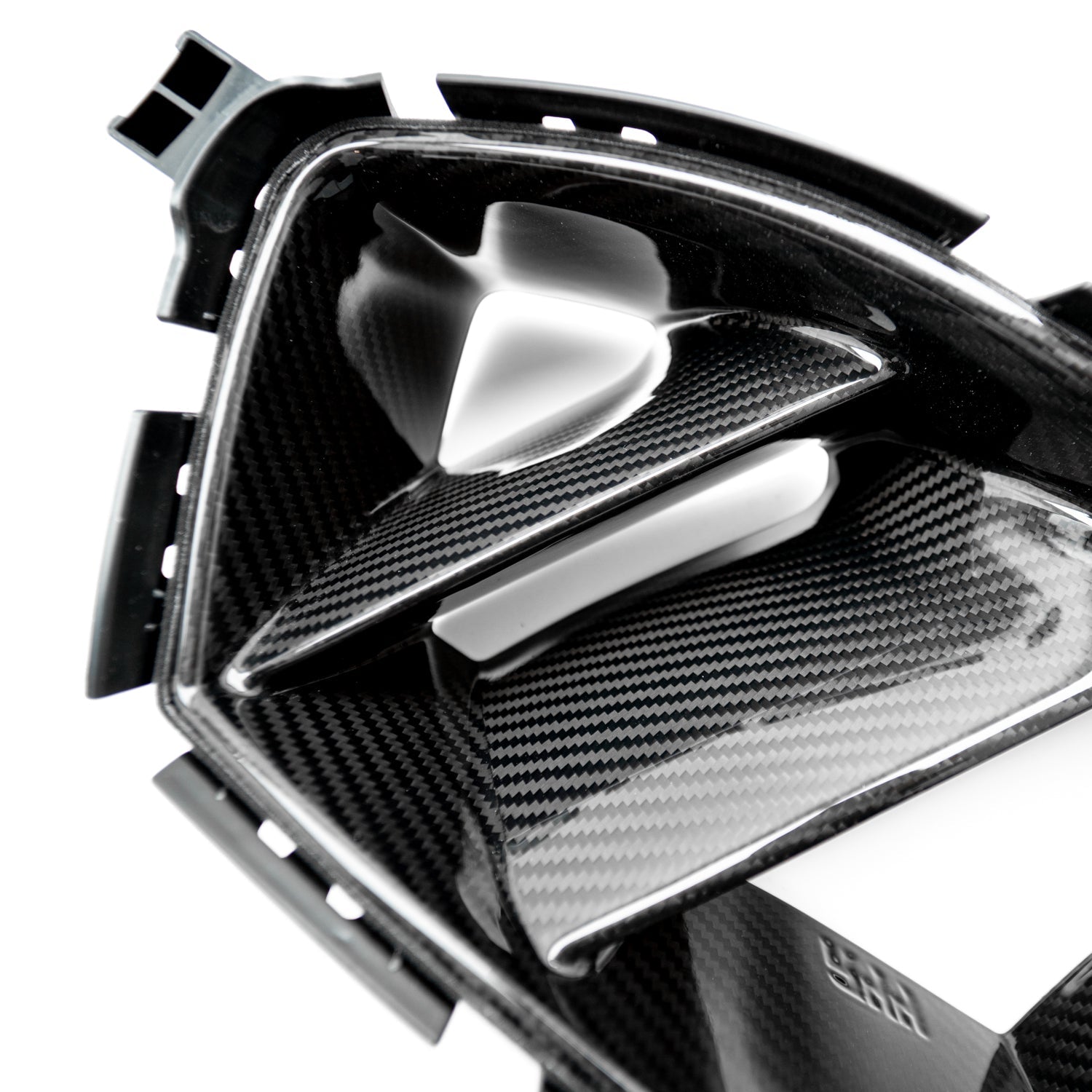 MHC+ BMW M3/M4 Twin Fin Ducts In Pre Preg Carbon Fibre (G80/G82)-R44 Performance